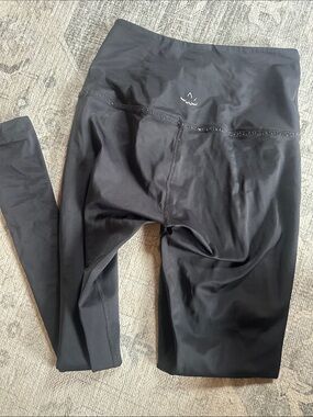 Beyond Yoga Black High-Rise Women's Leggings
